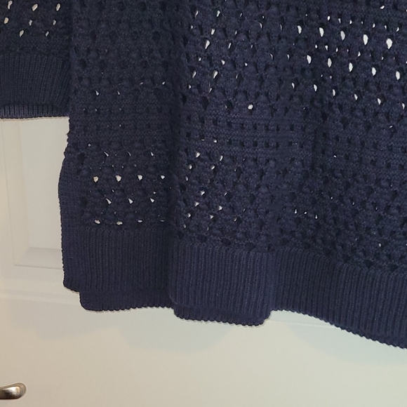 Croft&Barrow Women's Sweater - Picture 3 of 6